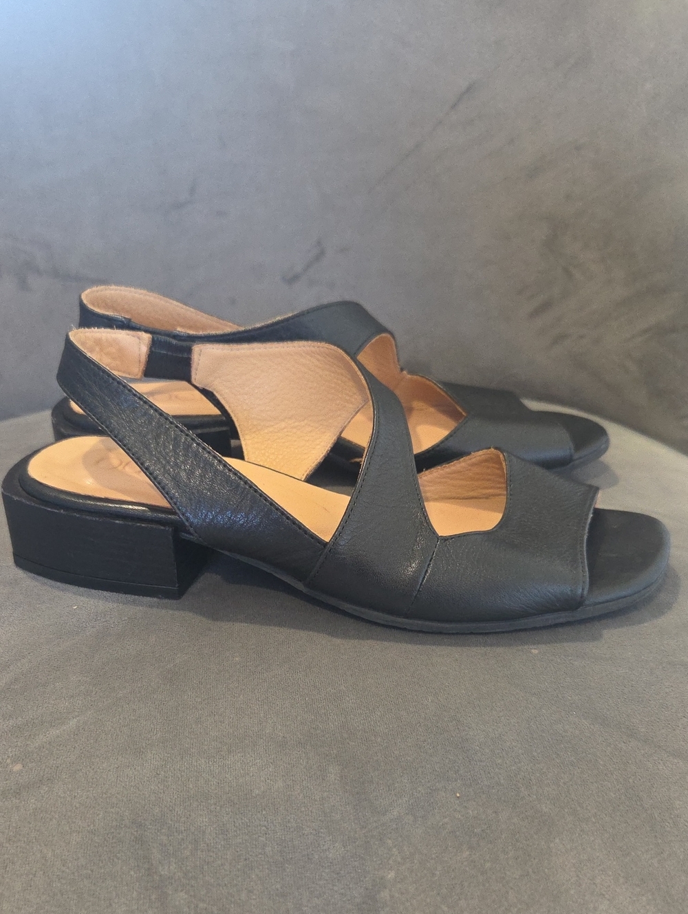 Bueno Black Leather Slingback Low Heel Sandals